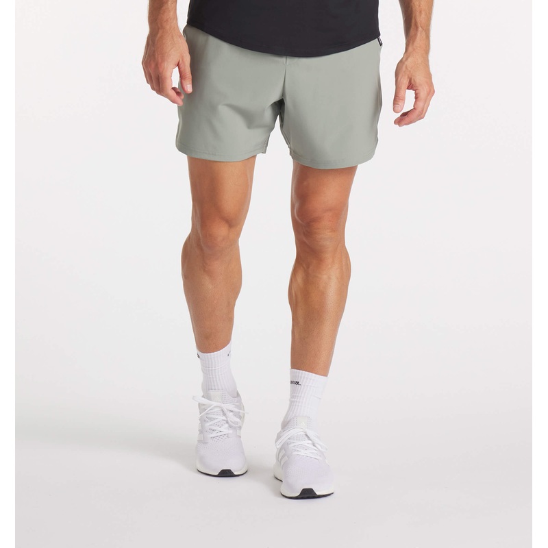 UNRL Stride Short [5.5″]