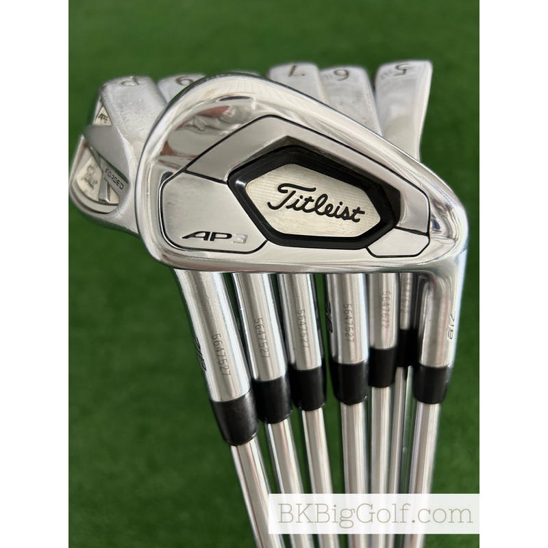 Titleist AP3 / AP2 718 Forged Combo Iron Set 4-P / True Temper AMT White Stiff