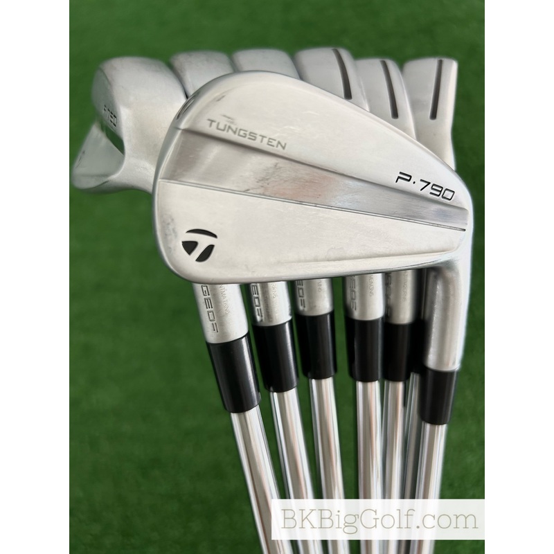 Taylormade P790 23 Forged Iron Set 4-P / Dynamic Gold 105 Stiff
