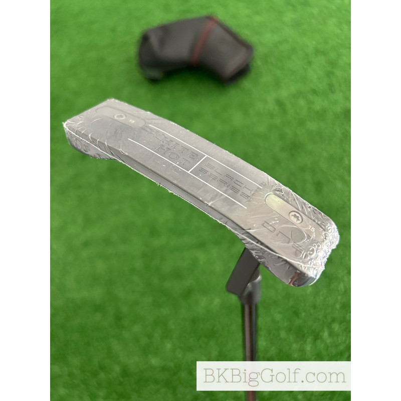 NEW Odyssey White Hot Black Series One 33 Putter w Headcover