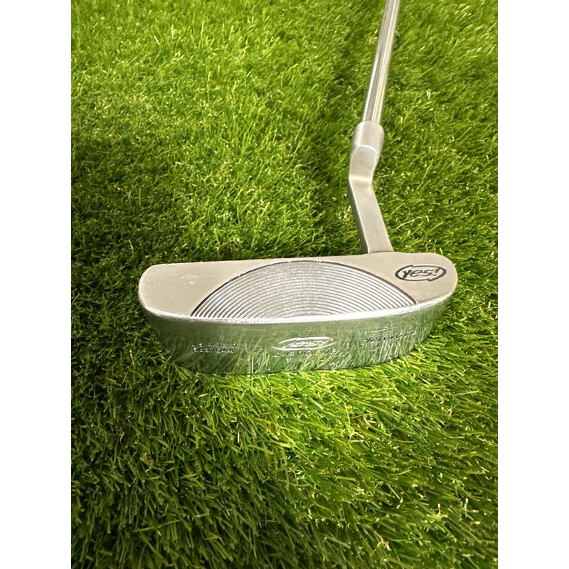 Yes C Groove Jennie 34″ Putter