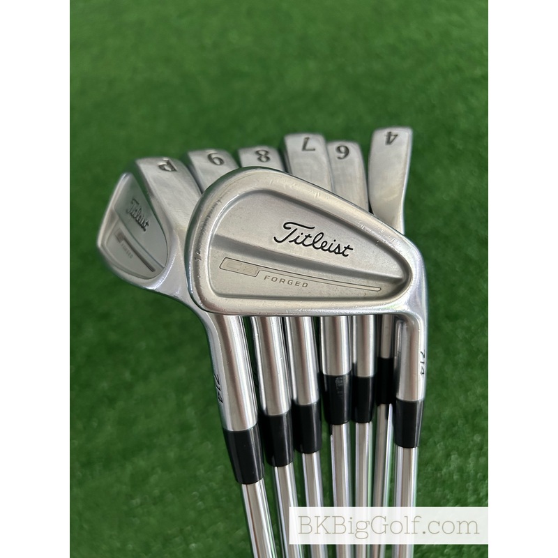 Titleist 714 CB Forged Iron Set 4-P / Dynamic Gold 120 Stiff