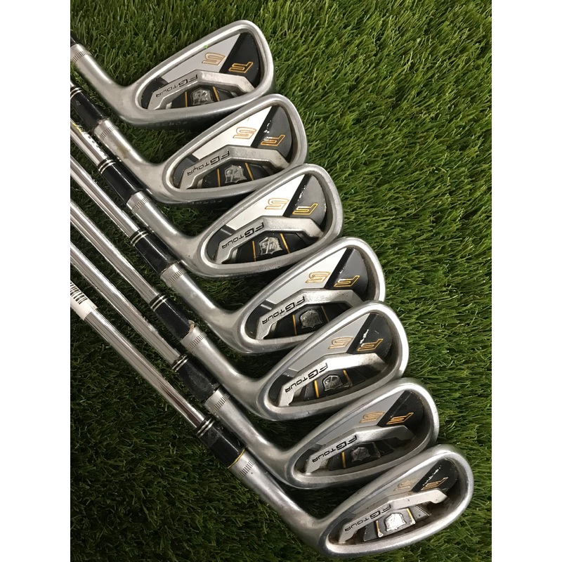 Wilson Staff FG Tour 4-PW (Forged)