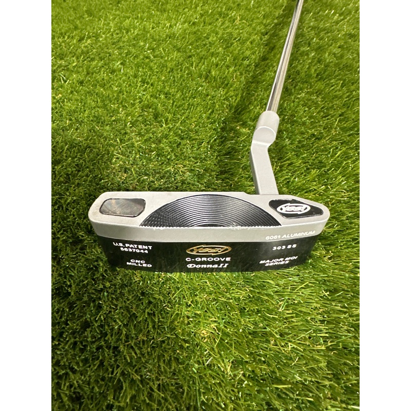 Yes C Groove Donna 2 34″ Putter