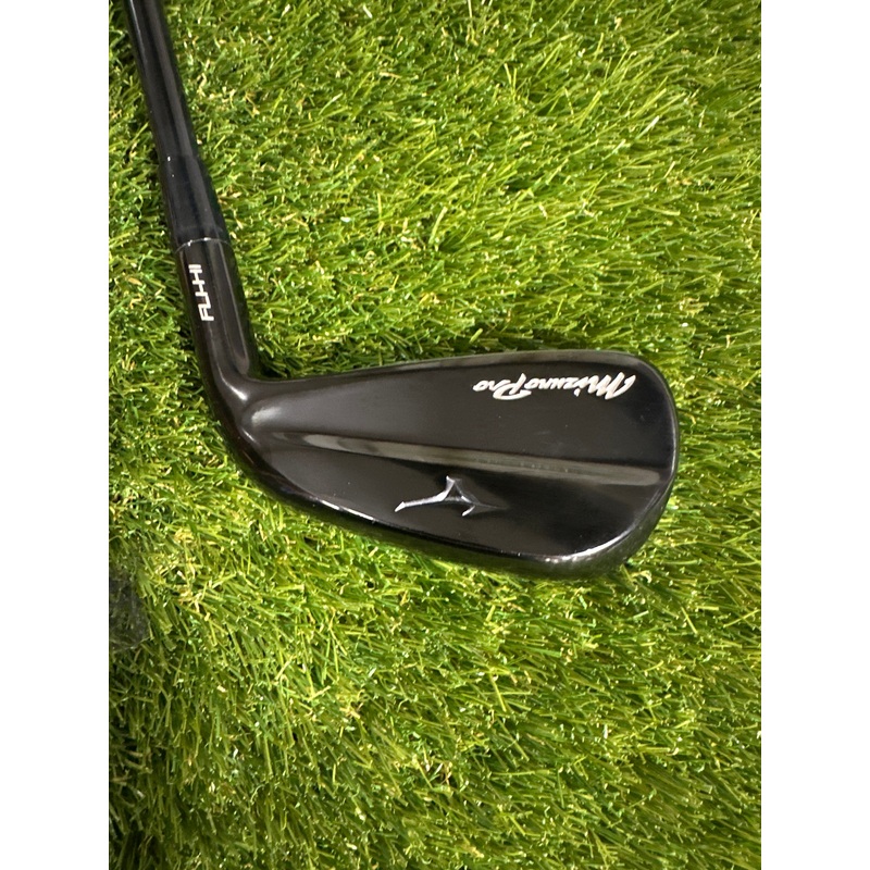 Mizuno Pro 4 DUI