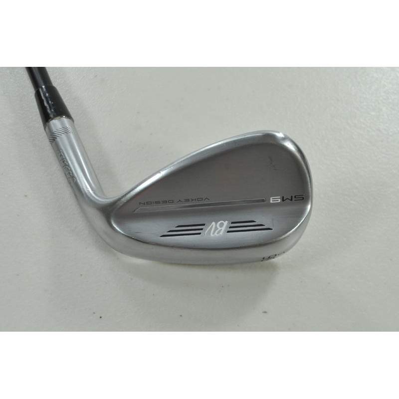 Titleist Vokey SM9 Tour Chrome 56*-10S Wedge Axiom R2 Senior Graphite #188827