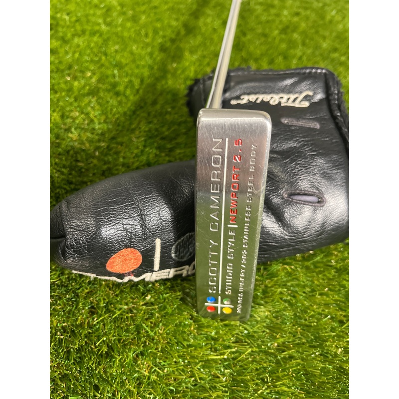 Scotty Cameron Studio Style Newport 2.5 34″ Putter