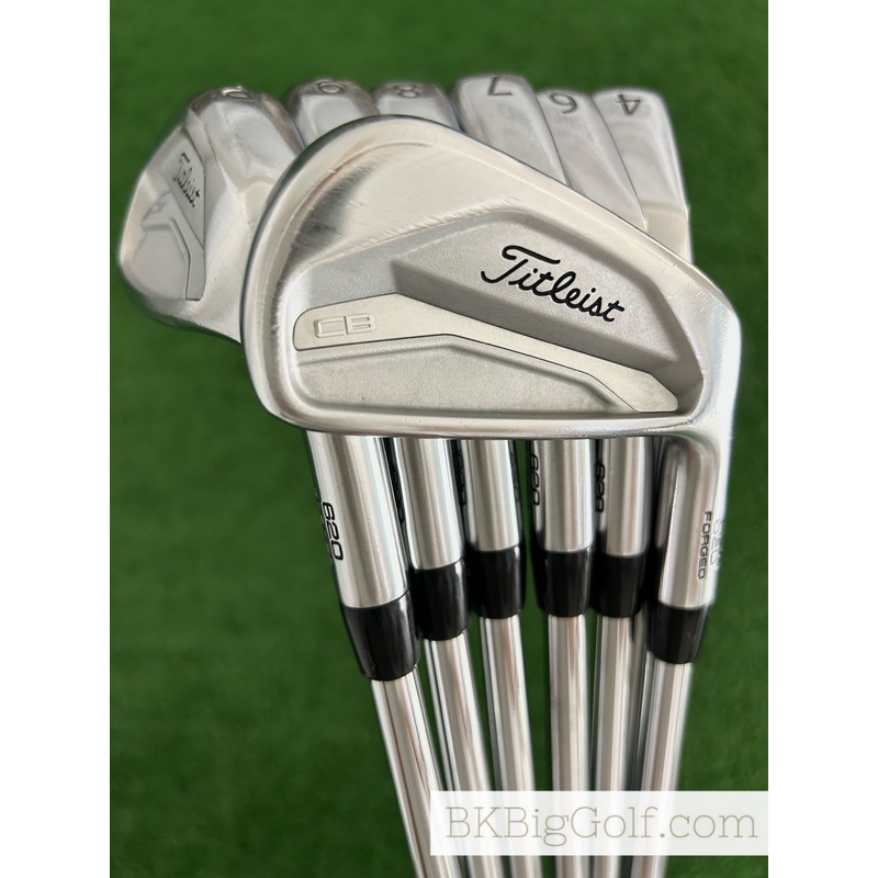 Titleist 620 CB Forged Iron Set 4-P / True Temper AMT White Stiff